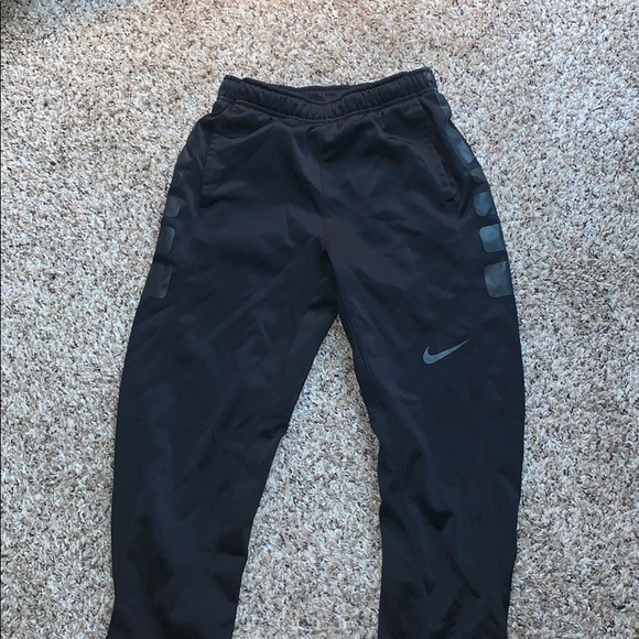 Nike sweatpants - Picture 1 of 3